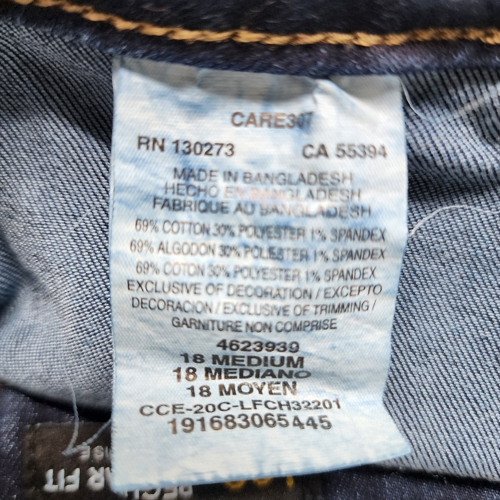 Lee Regular Fit Mid Rise Jean Shorts Size 18W - Picture 4 of 4